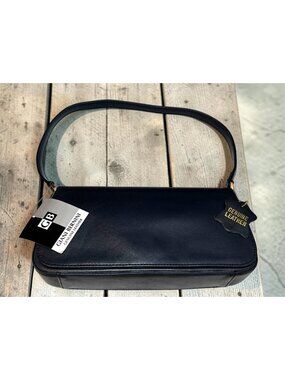 Giani Bernini Genuine Leather Shoulder Bag In Navy Blue With Magnetic Closure